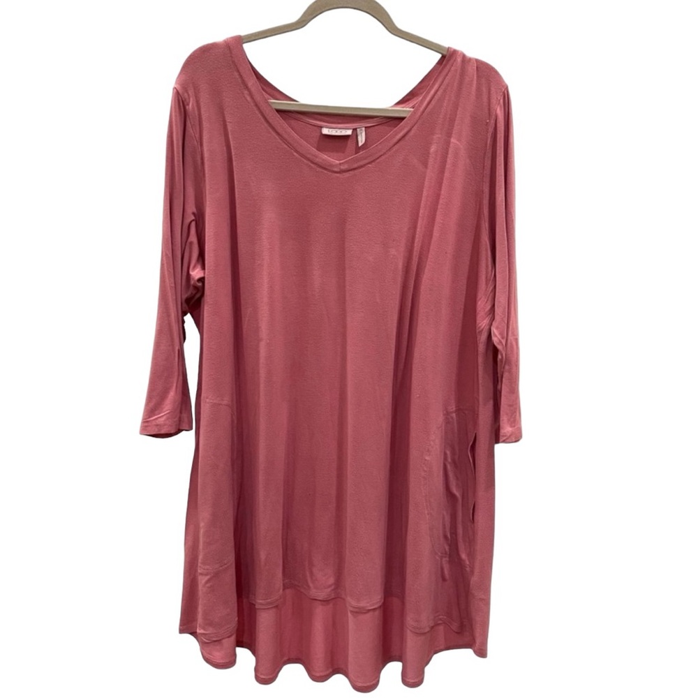 LOGO By Lori Goldstein Knit Top with Pleat Back And Side Seam Pockets. Mauve 2X